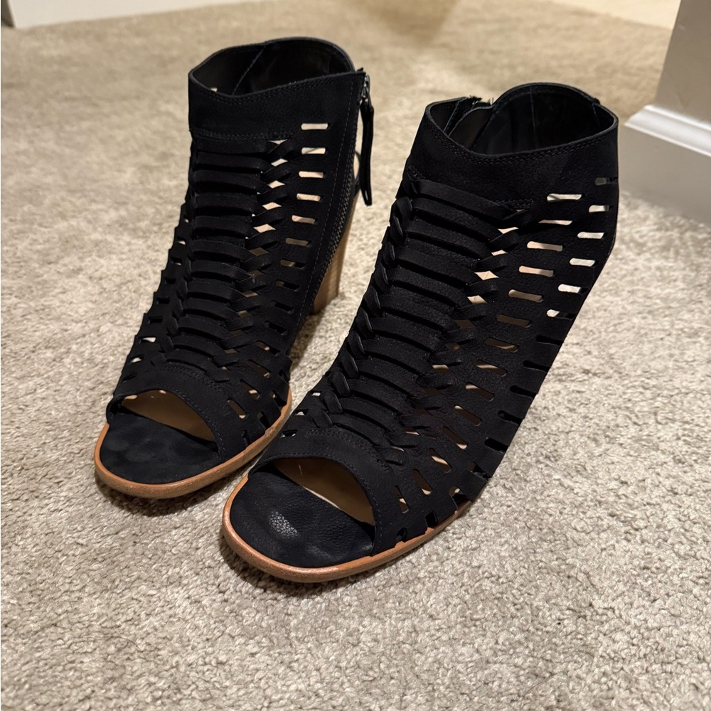 Paul Green Black Woven Heeled Boots